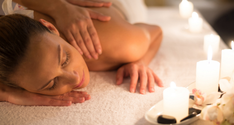 masseuse naturiste expérimentée et sensuelle